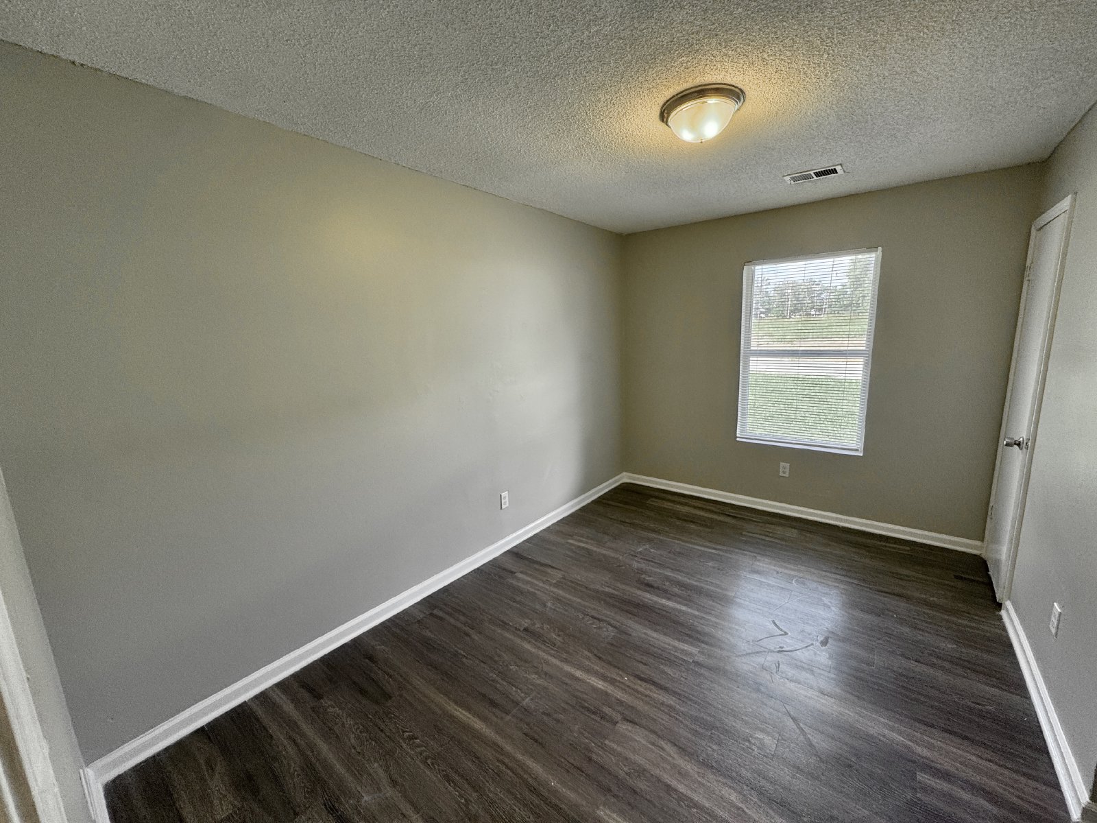 1730 Swift Street Memphis, TN 38109 property image