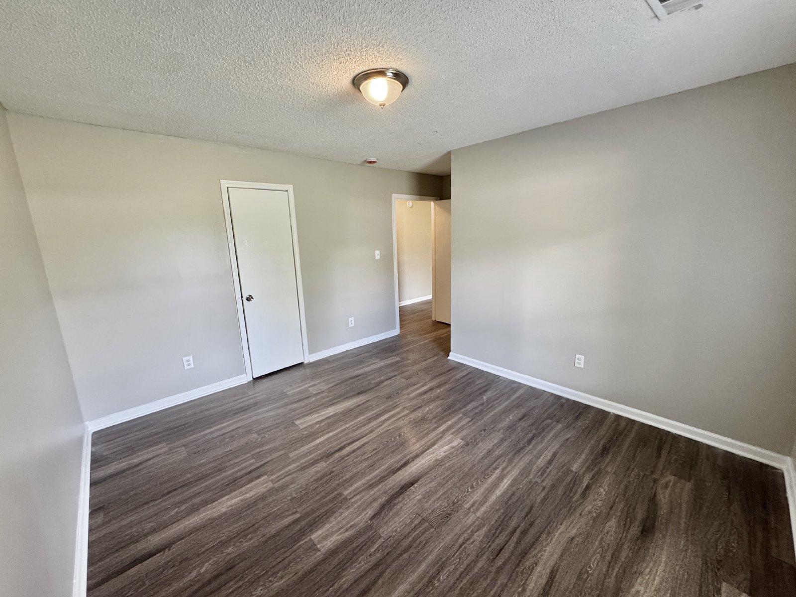 1730 Swift Street Memphis, TN 38109 property image