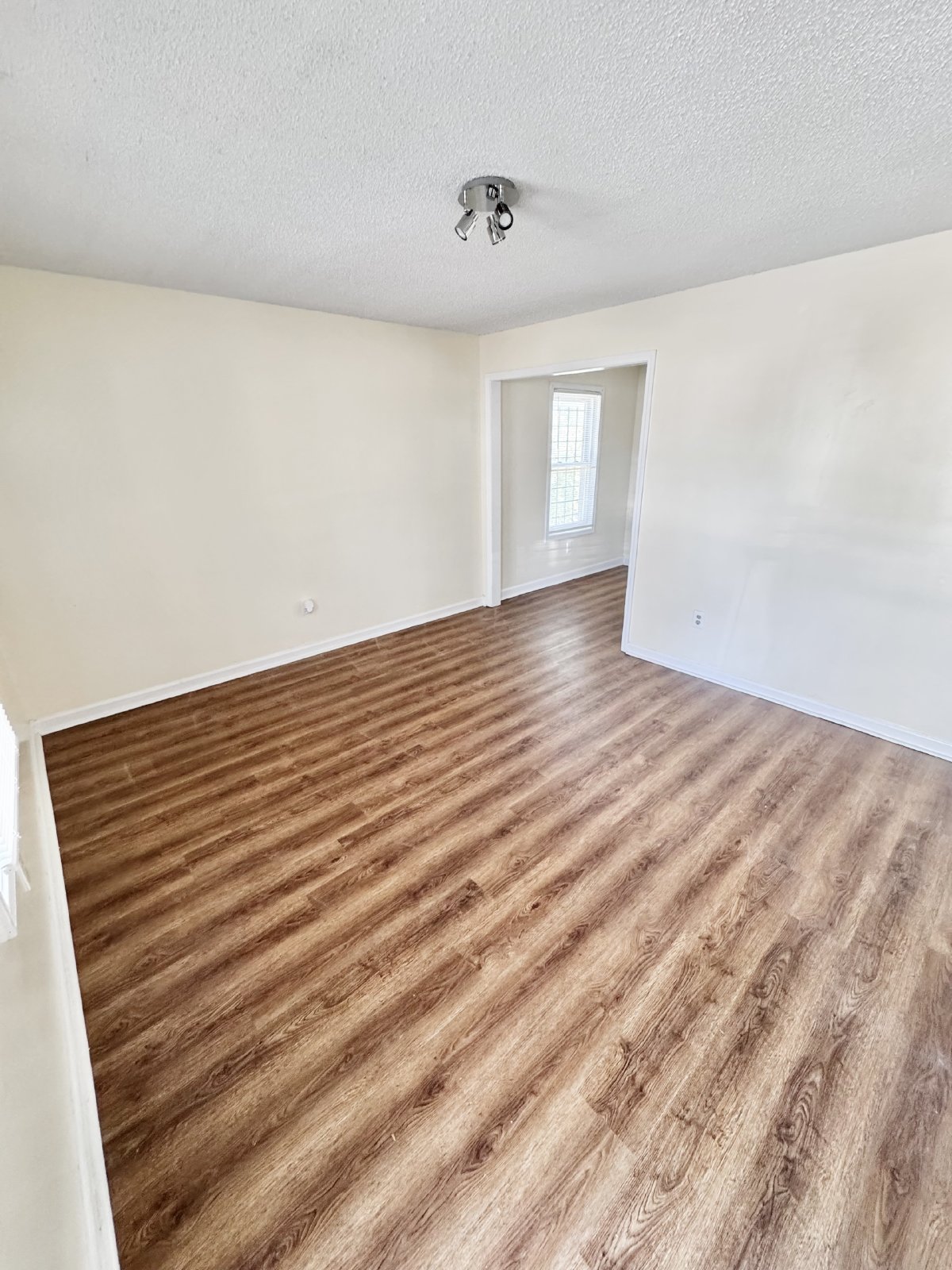 2955 Lake Park Road Memphis, TN 38127 property image