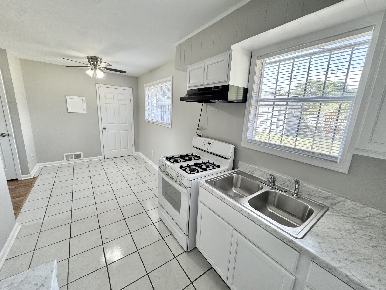 784 Western Park Drive Memphis, TN 38109 property image