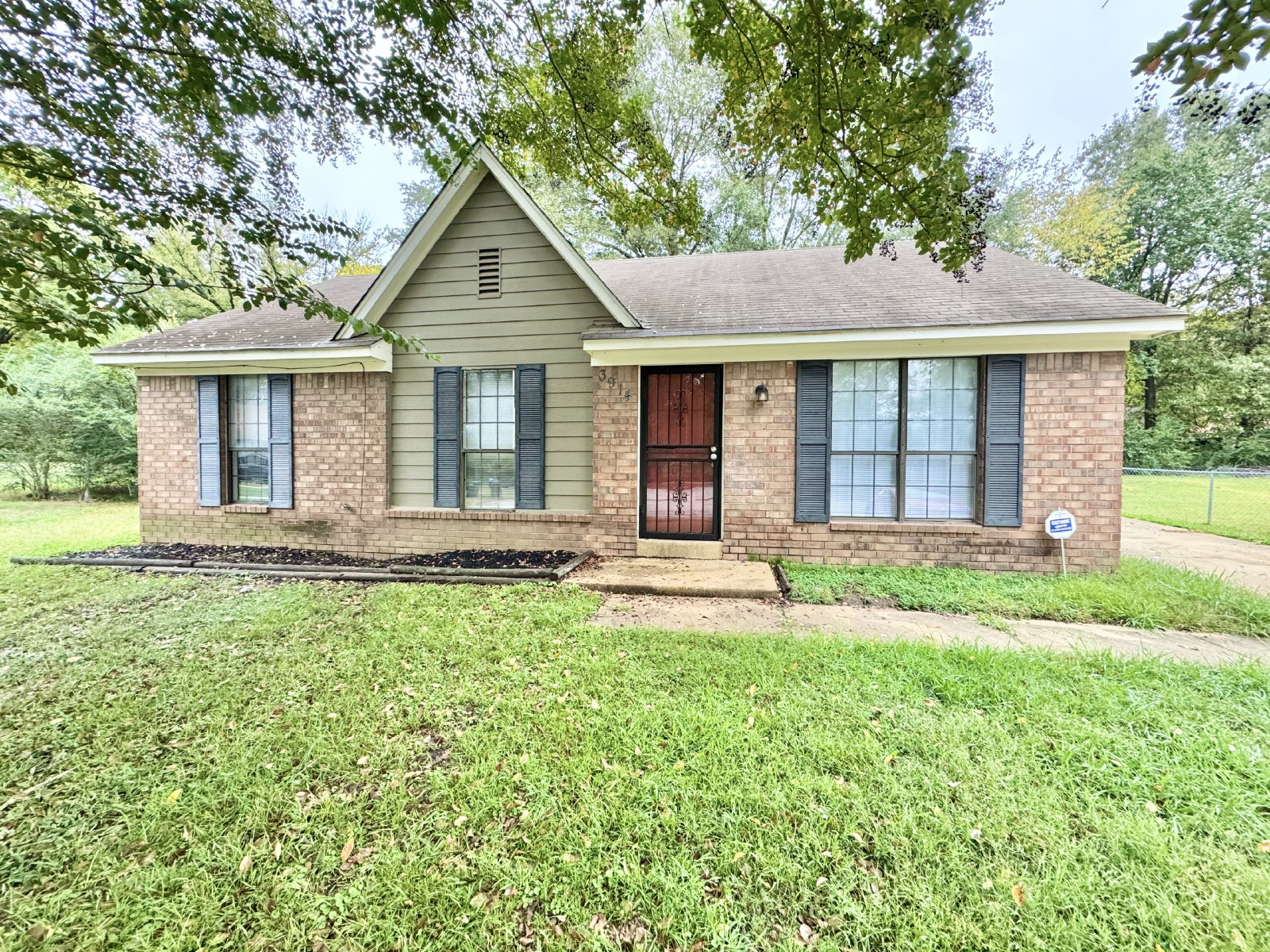 3914 Longsneck Cove Memphis, TN 38128 property image