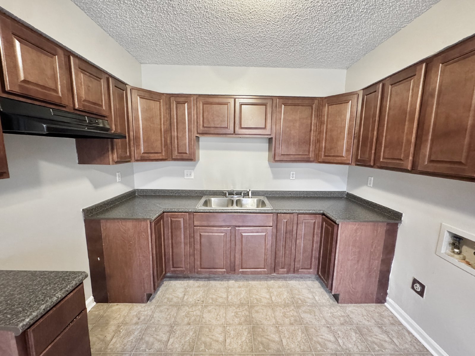 3914 Longsneck Cove Memphis, TN 38128 property image