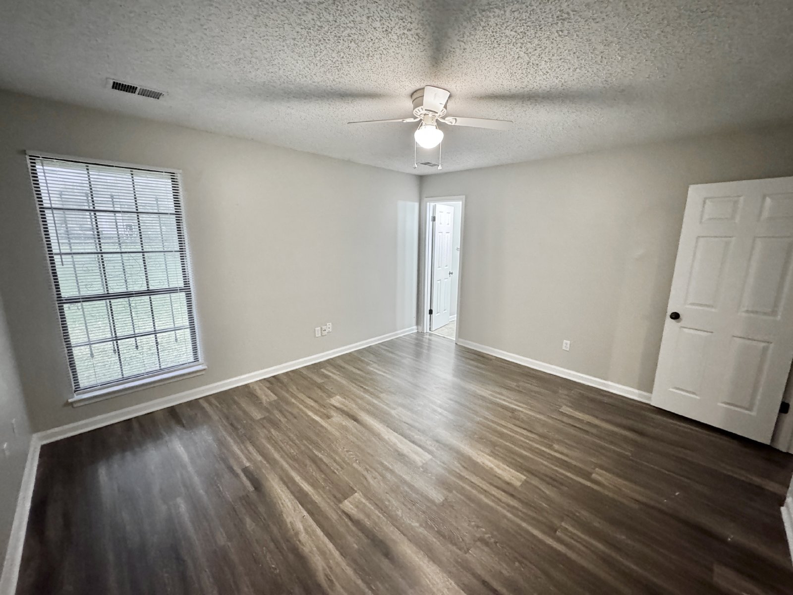 3914 Longsneck Cove Memphis, TN 38128 property image