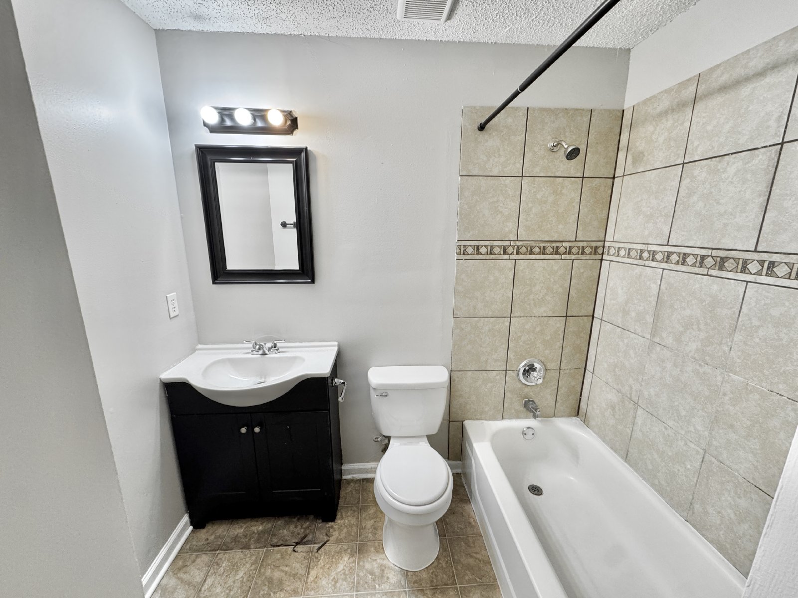 3914 Longsneck Cove Memphis, TN 38128 property image