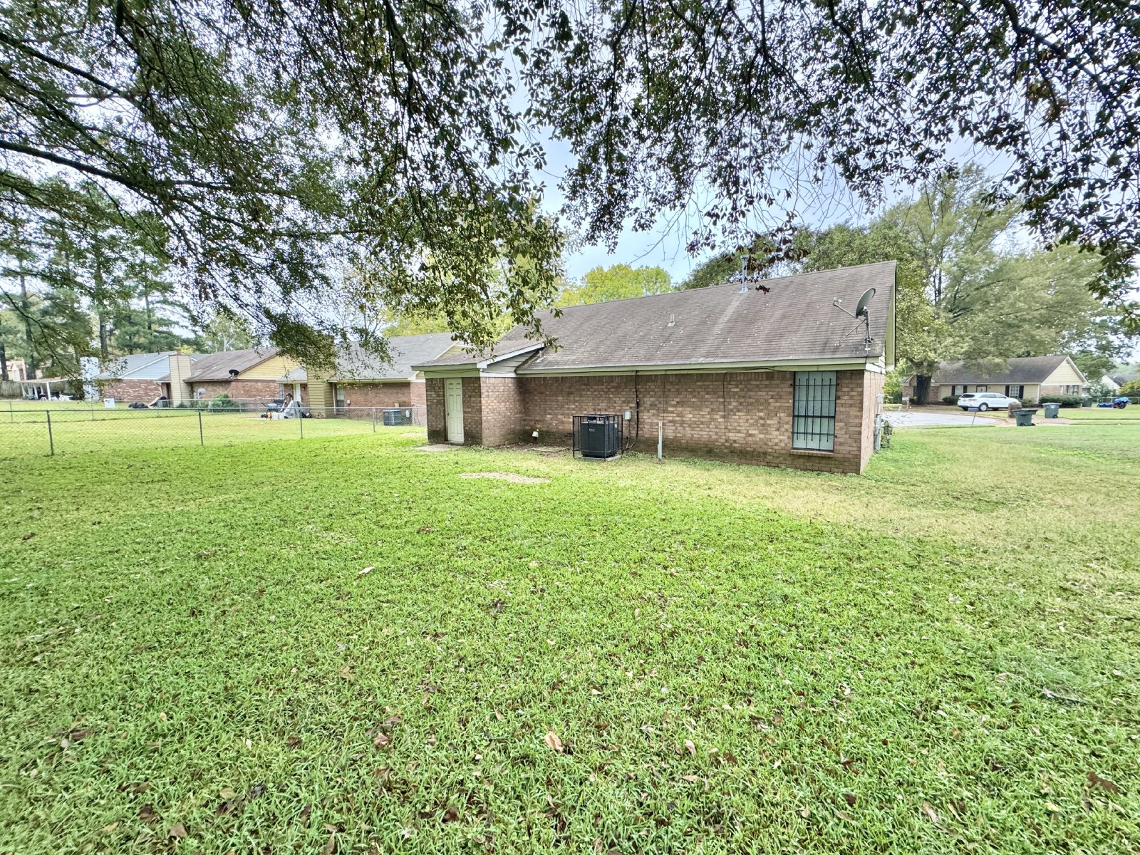 3914 Longsneck Cove Memphis, TN 38128 property image