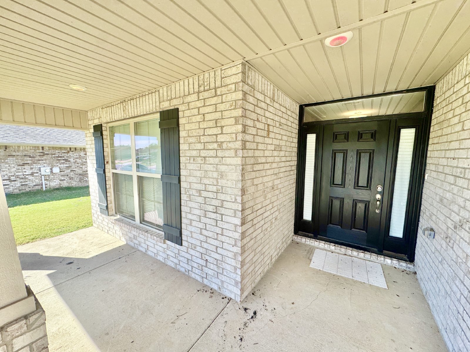 8437 Grayce Drive Southaven, Mississippi 38671 property image