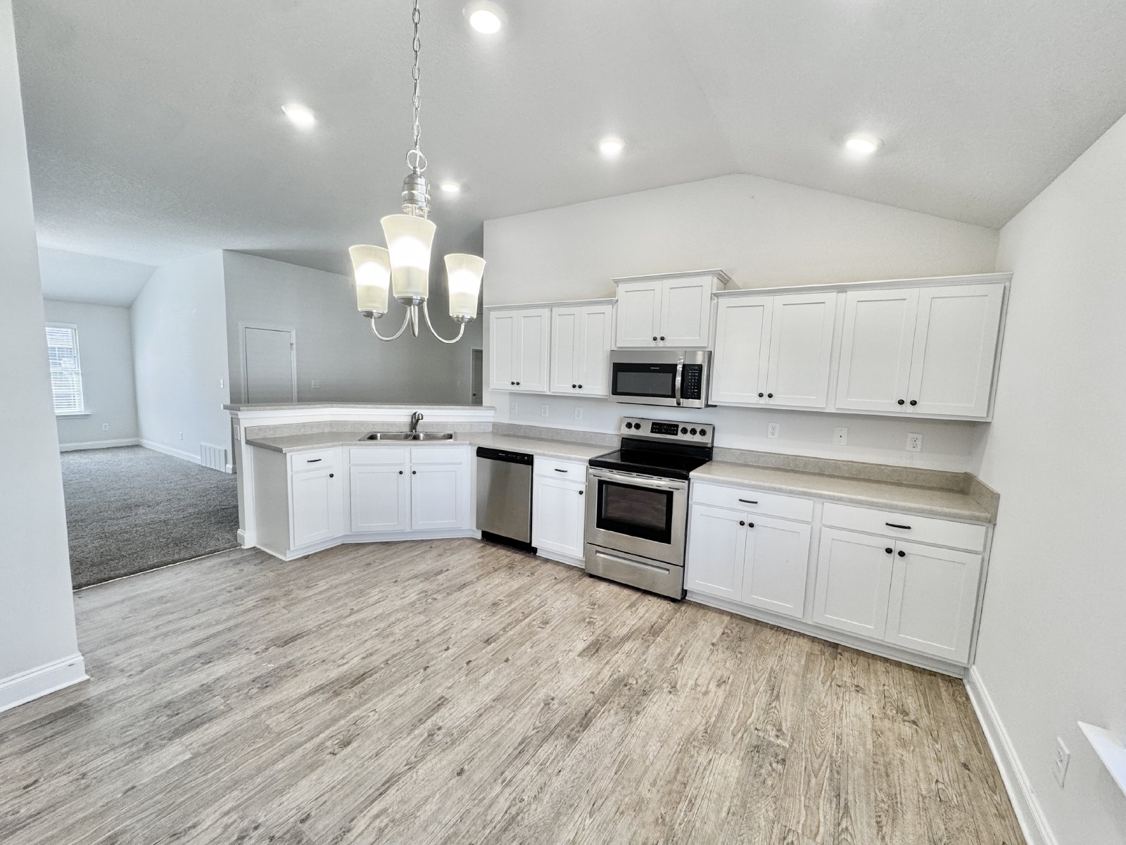 8437 Grayce Drive Southaven, Mississippi 38671 property image