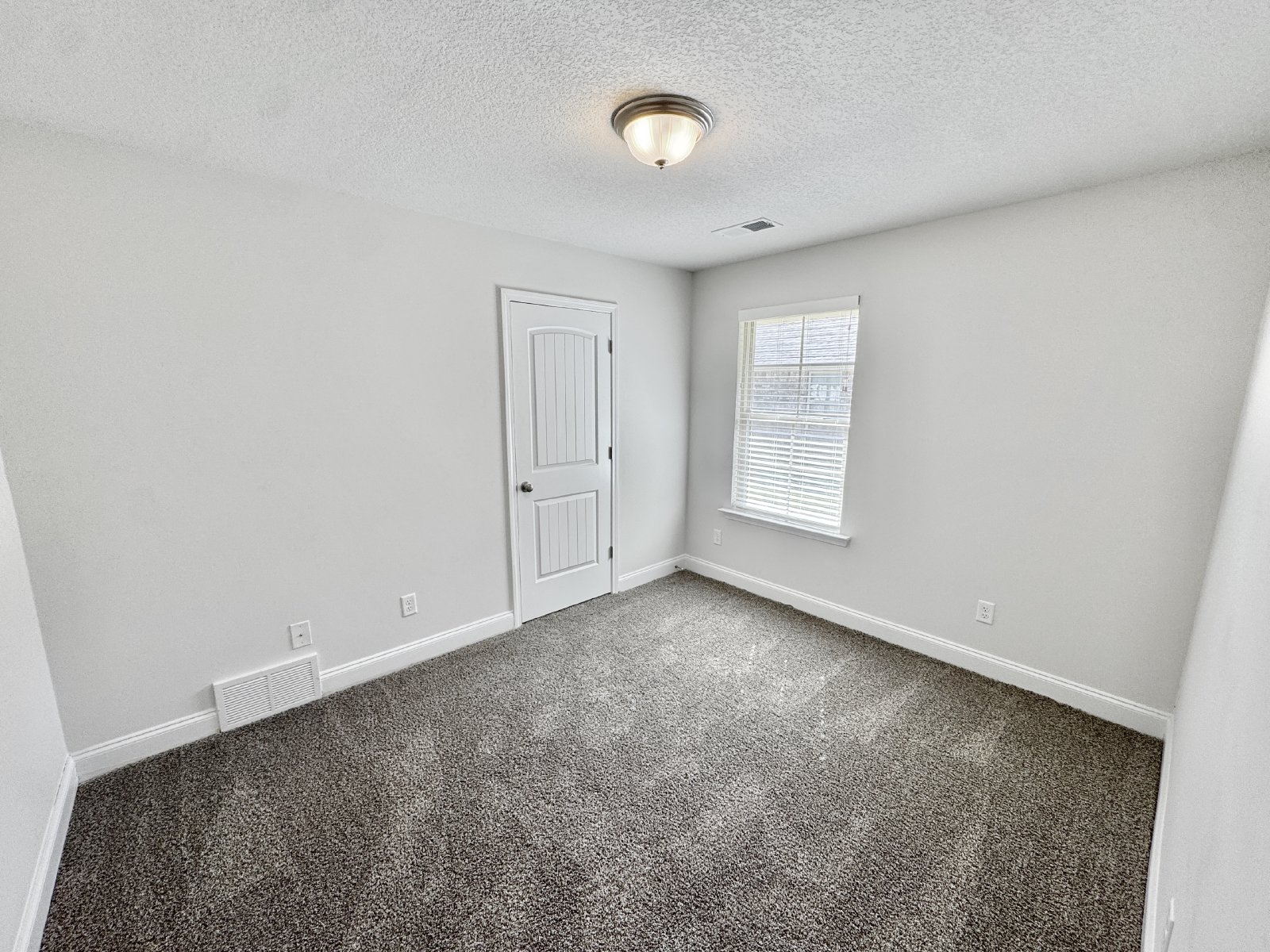 8437 Grayce Drive Southaven, Mississippi 38671 property image