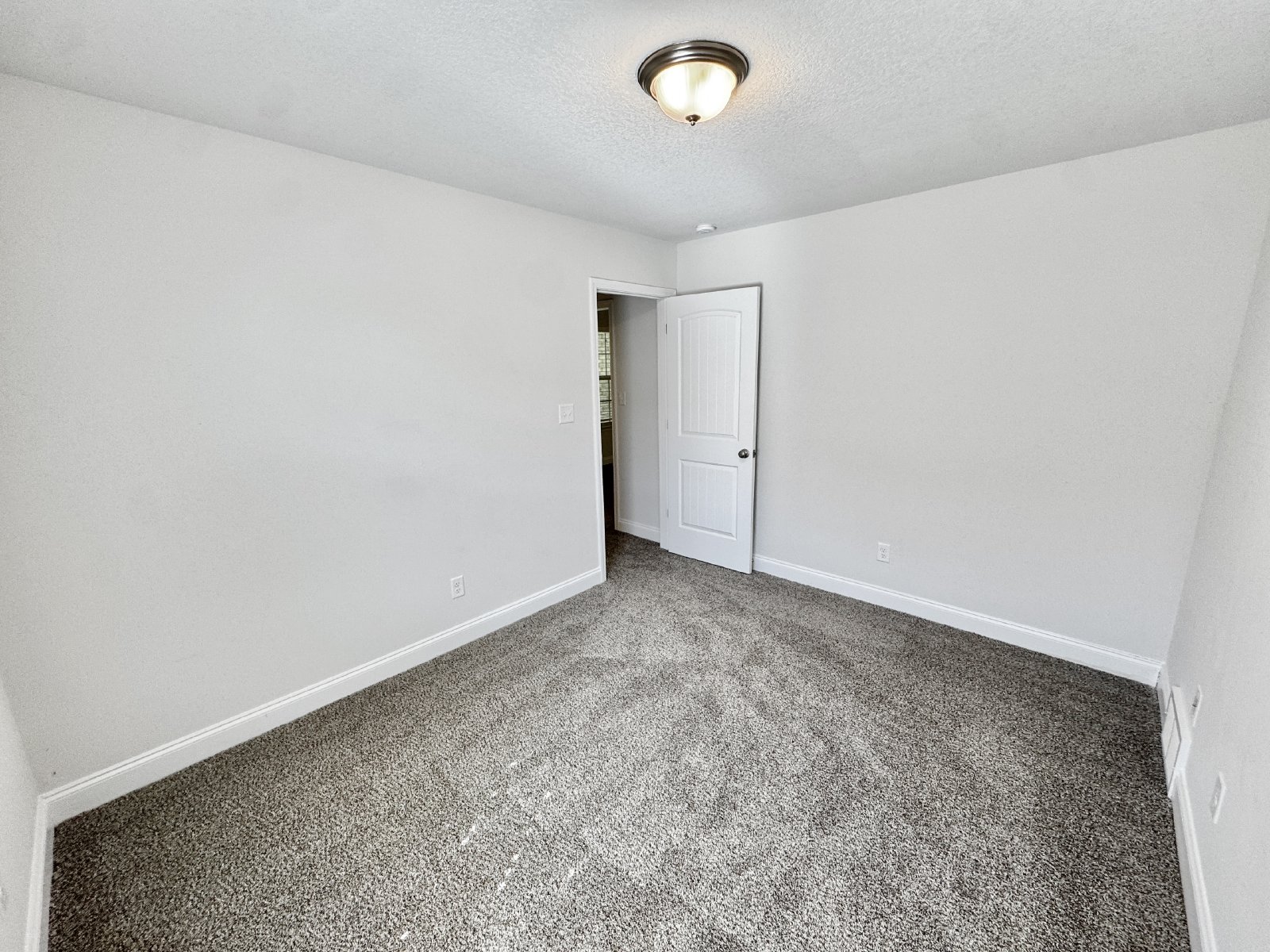 8437 Grayce Drive Southaven, Mississippi 38671 property image