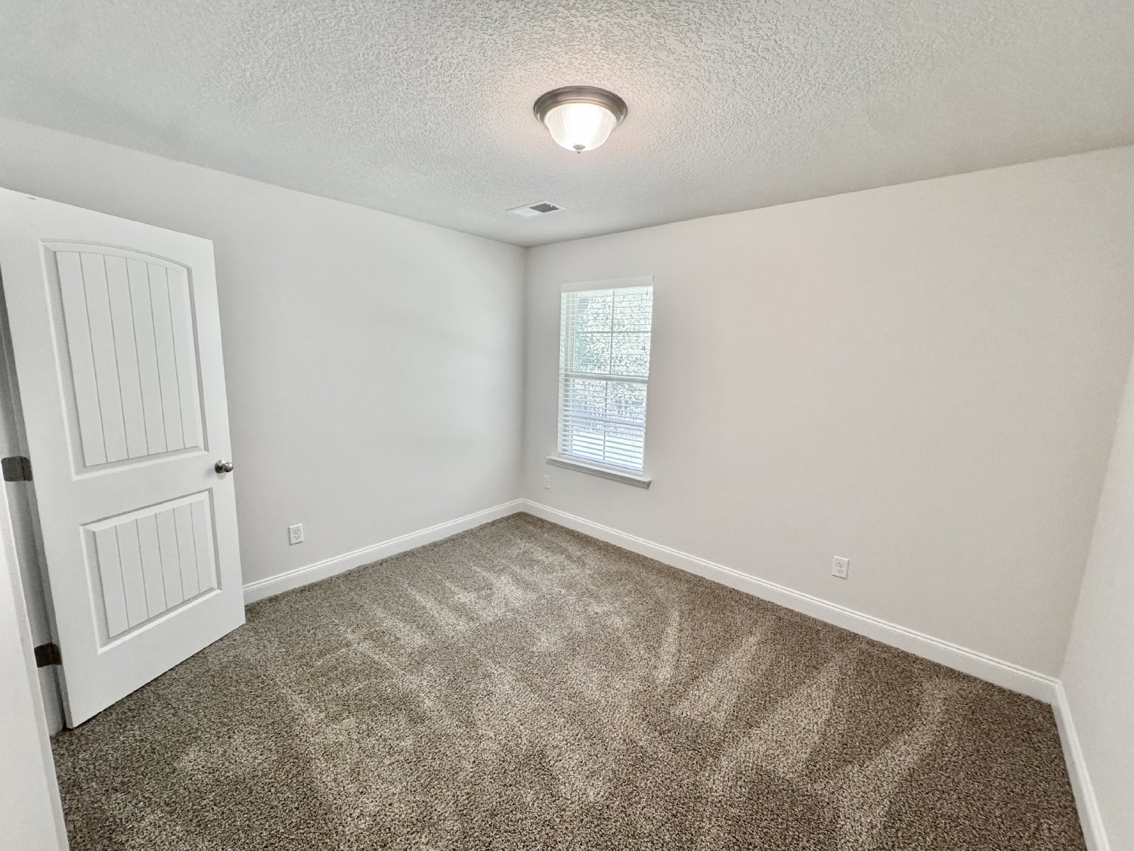 8437 Grayce Drive Southaven, Mississippi 38671 property image