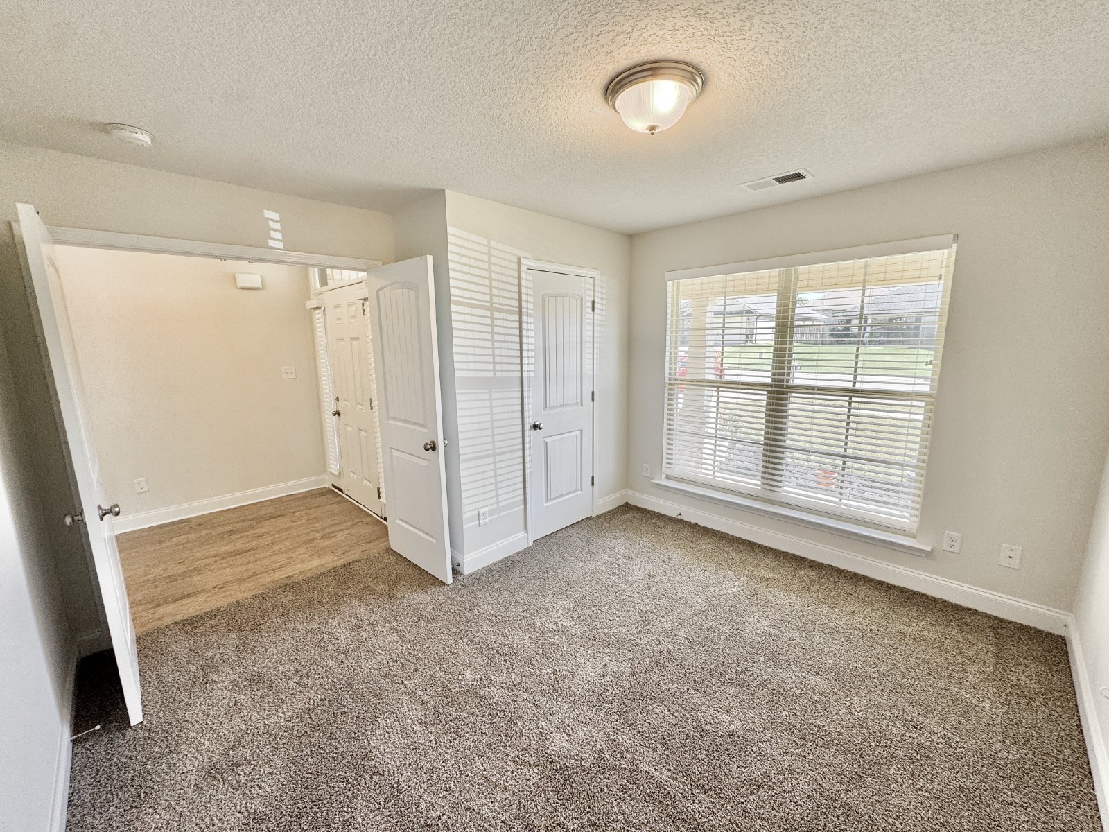 8437 Grayce Drive Southaven, Mississippi 38671 property image