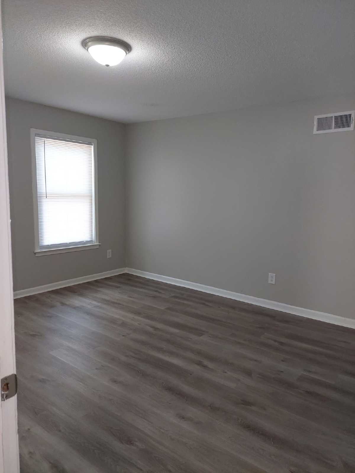 5001 Whitworth Road Memphis, TN 38116 property image