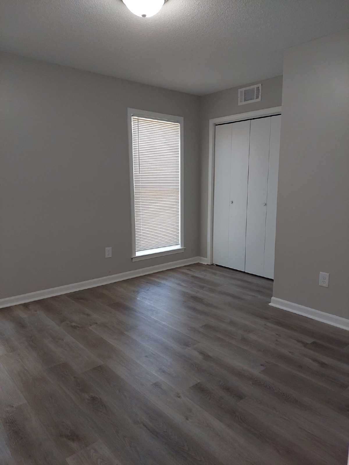 5001 Whitworth Road Memphis, TN 38116 property image