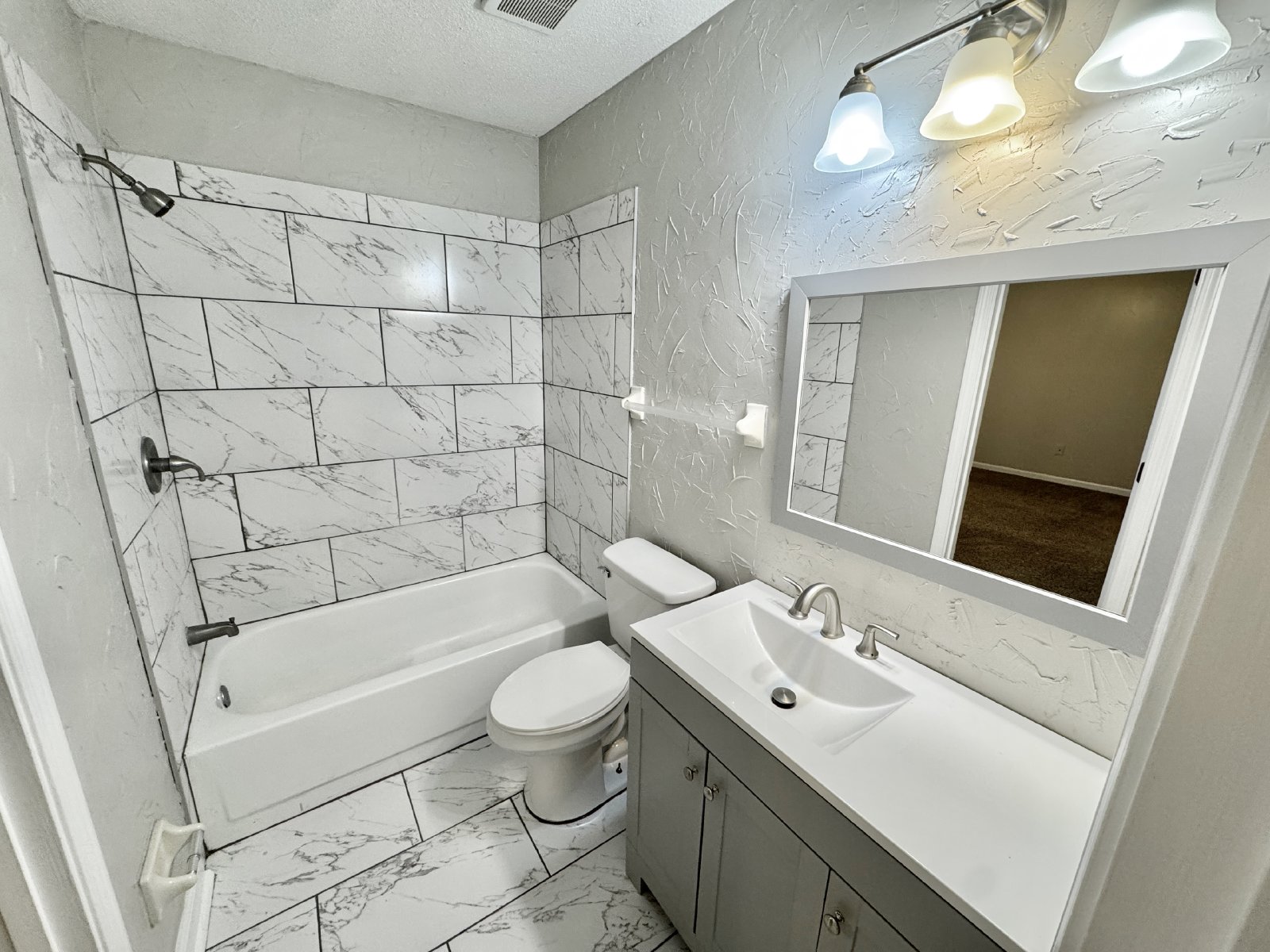 6338 Kirby Downs Drive Memphis, TN 38115 property image