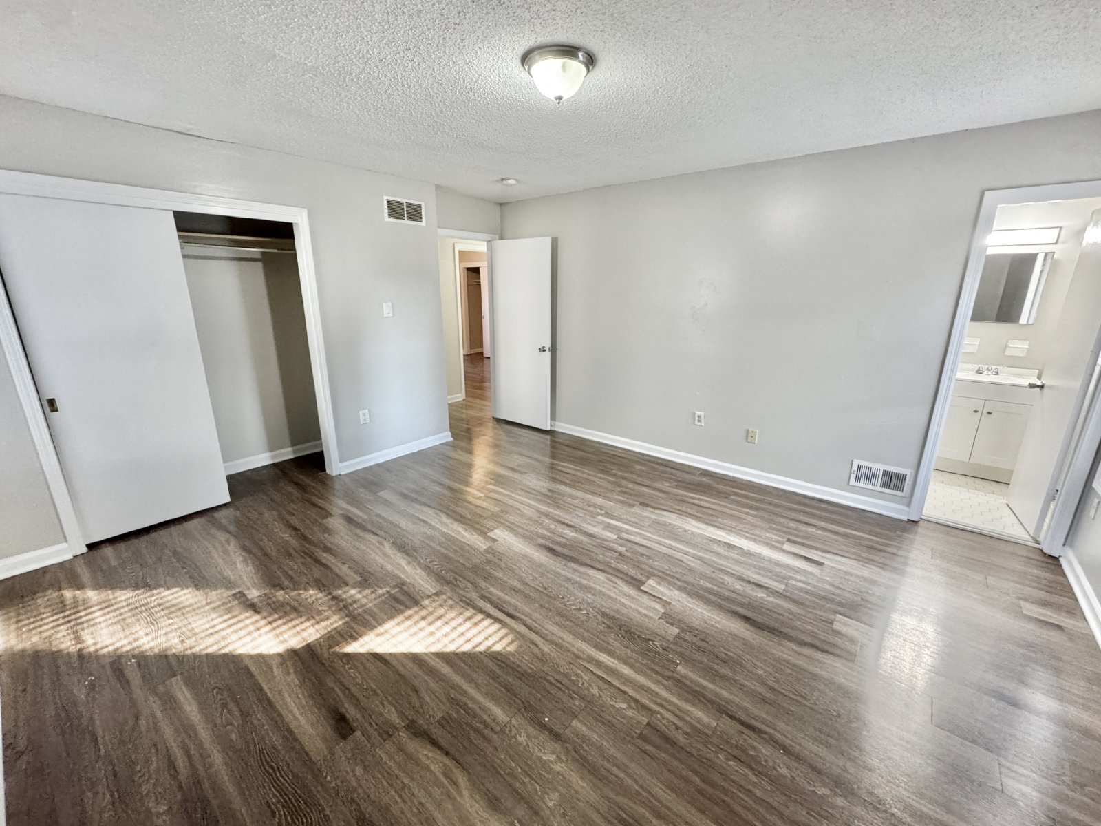 6977 Cades Brook Cove Millington, TN 38053 property image