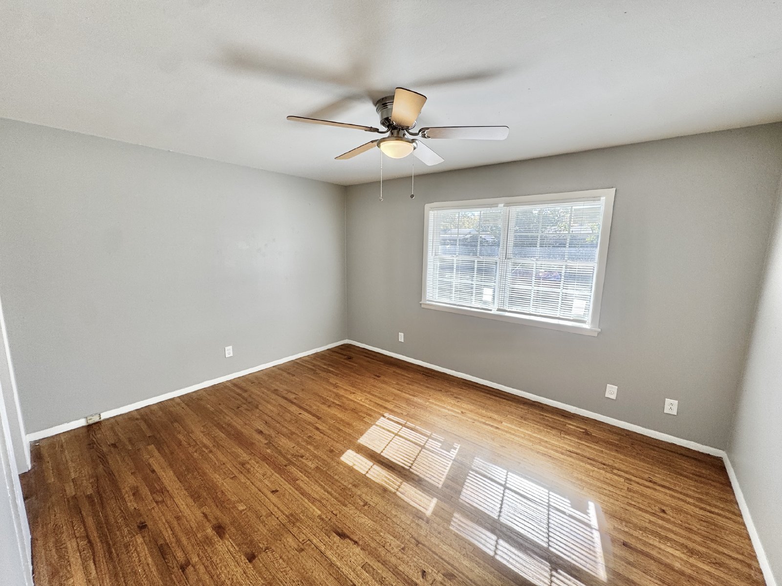 1645 Wells Station Road #4 Memphis, TN 38108 property image