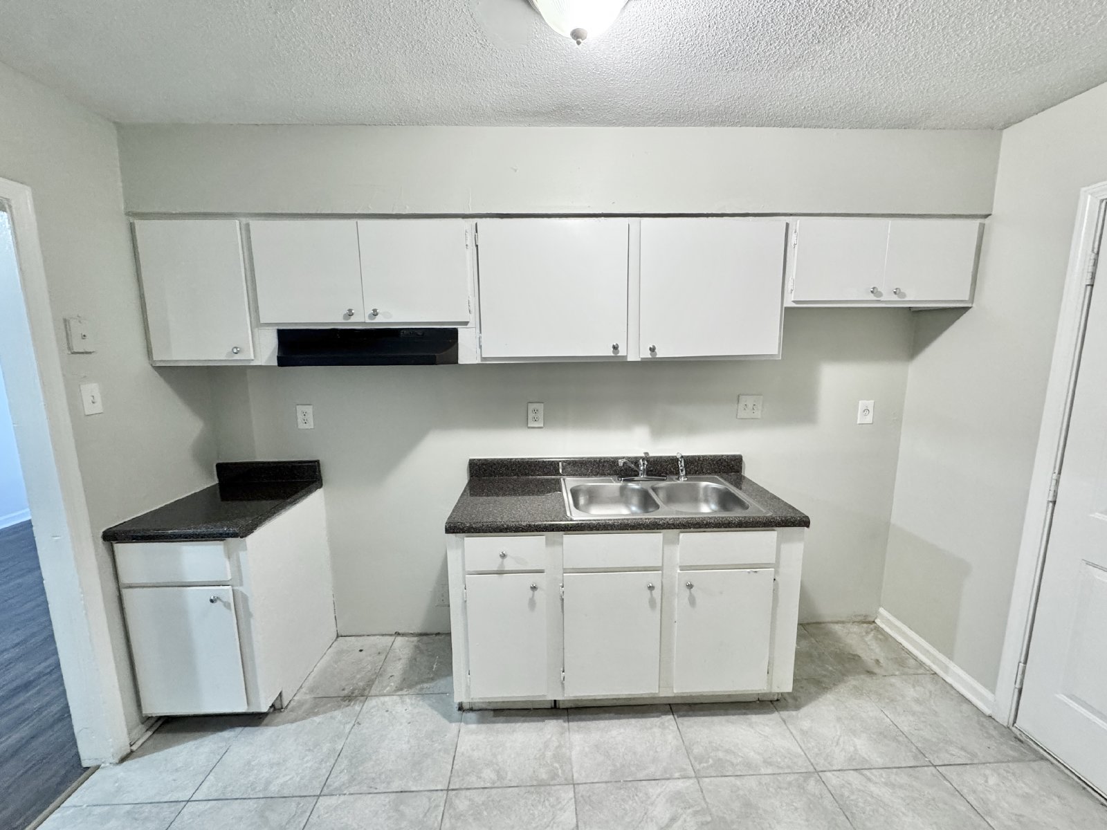 4079 Forest View Drive Memphis, TN 38118 property image