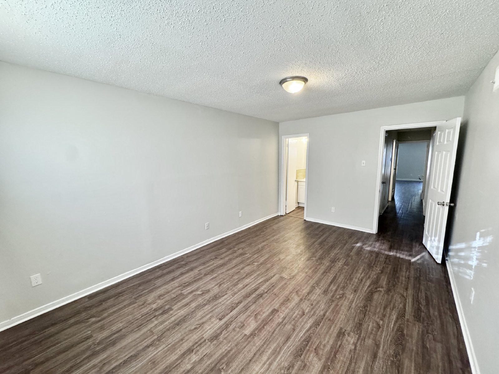 4079 Forest View Drive Memphis, TN 38118 property image