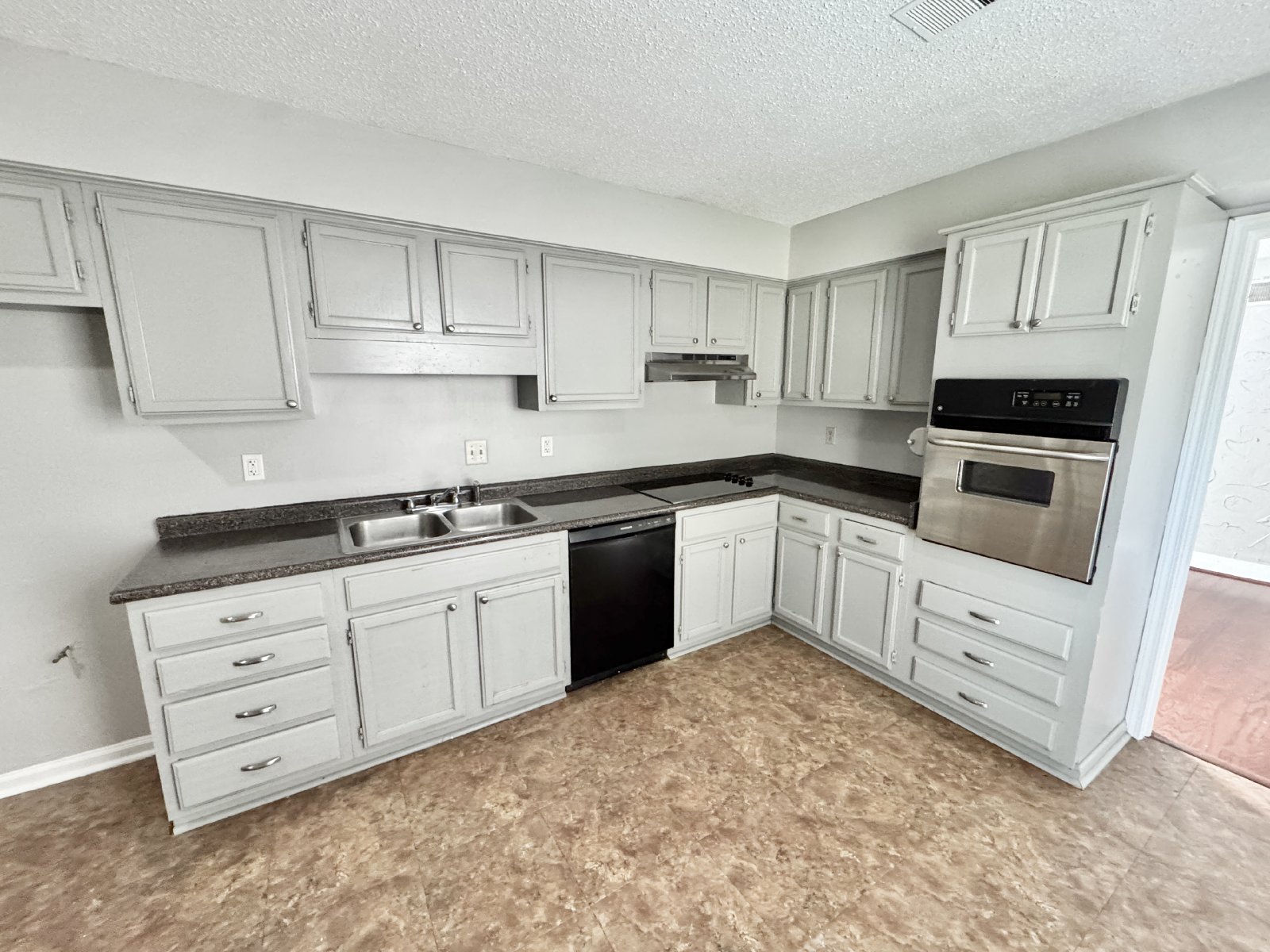 6184 Holly Park Drive Memphis, TN 38141 property image