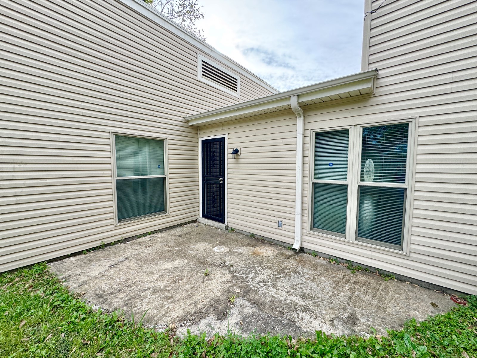 6184 Holly Park Drive Memphis, TN 38141 property image