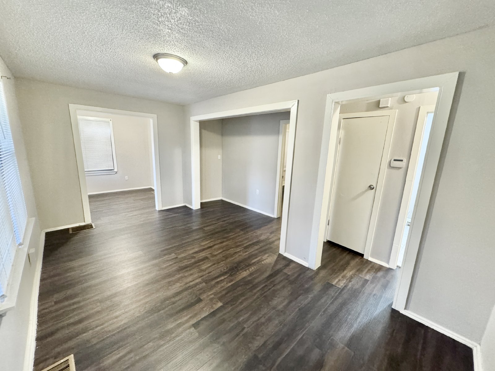 655 Granada Road Memphis, TN 38109 property image