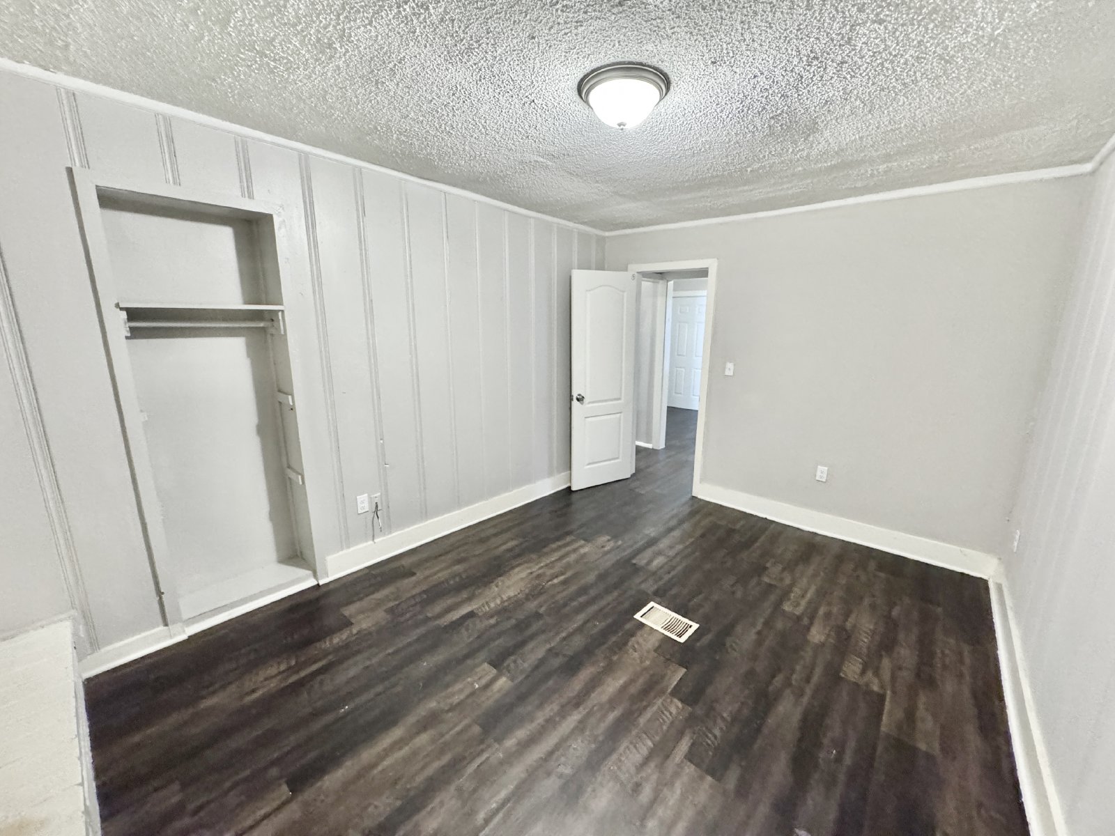 655 Granada Road Memphis, TN 38109 property image