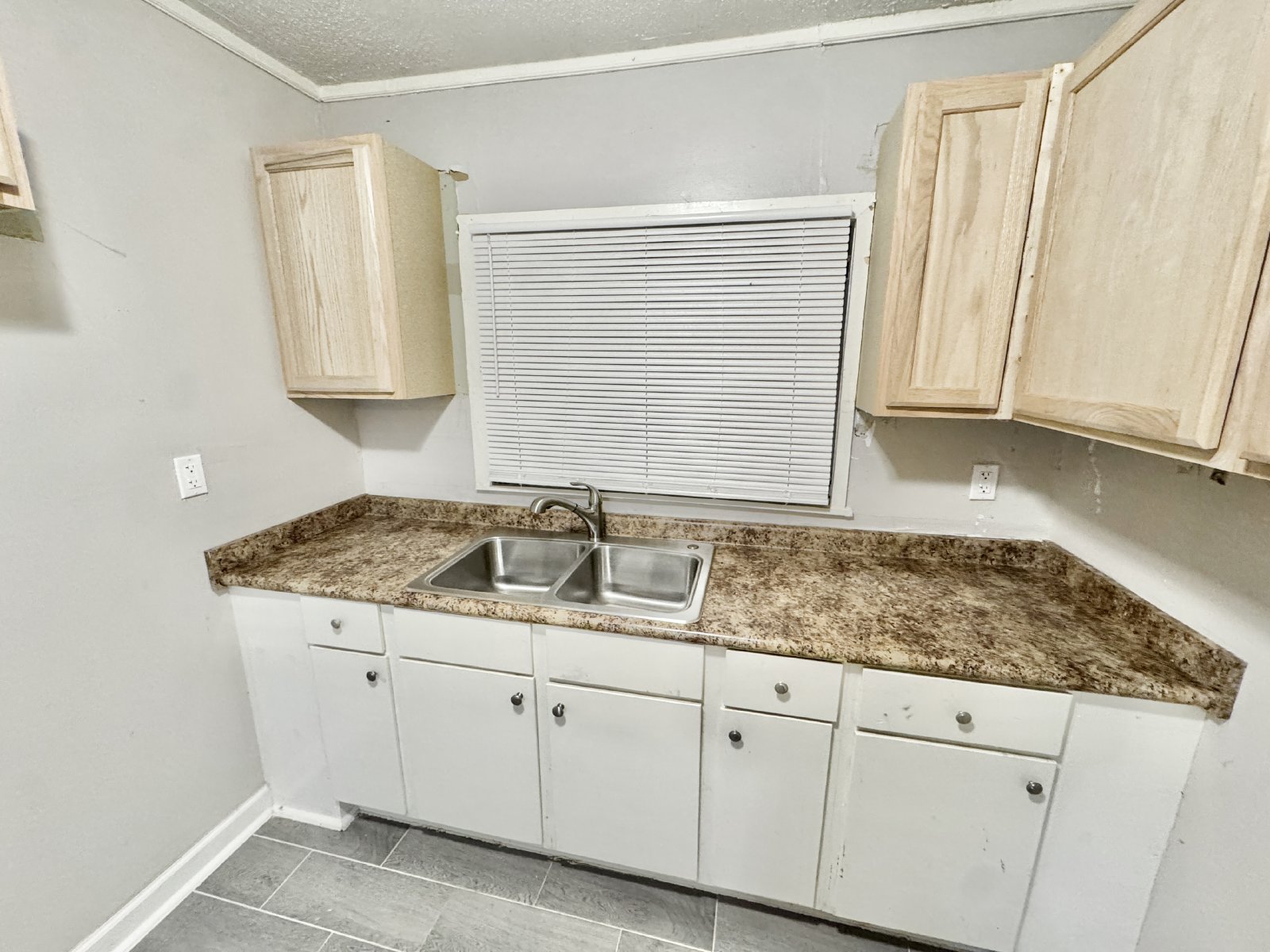 655 Granada Road Memphis, TN 38109 property image