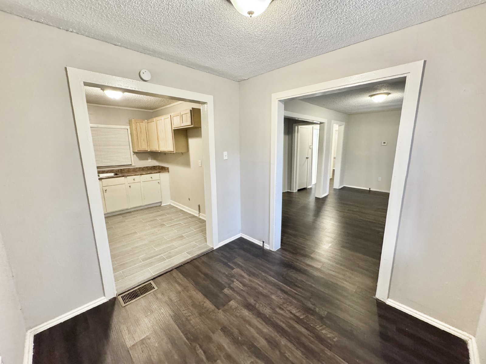 655 Granada Road Memphis, TN 38109 property image