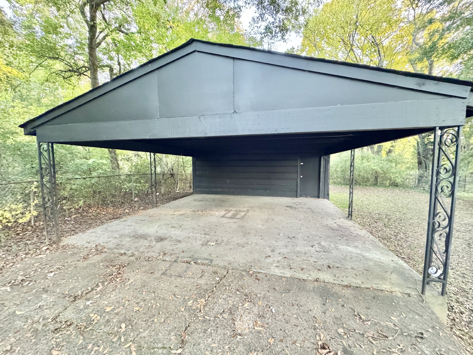 655 Granada Road Memphis, TN 38109 property image